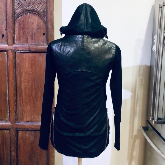 DEMOO PARKCHOONMOO Original Runway Sample Coat - Picture 3 of 8